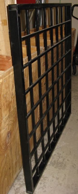 Inbrottsgaller svart 127x127 cm - begagnat