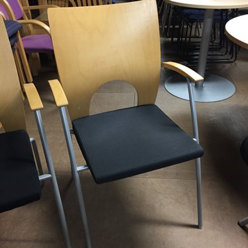 Karmstol bok/grå/silver - begagnad