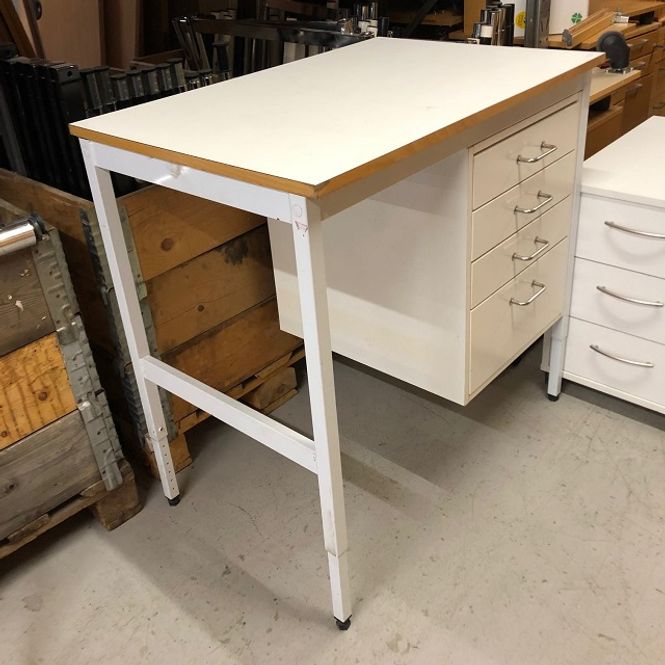 Huvudbild Labbord / Arbetsbänk - begagnad