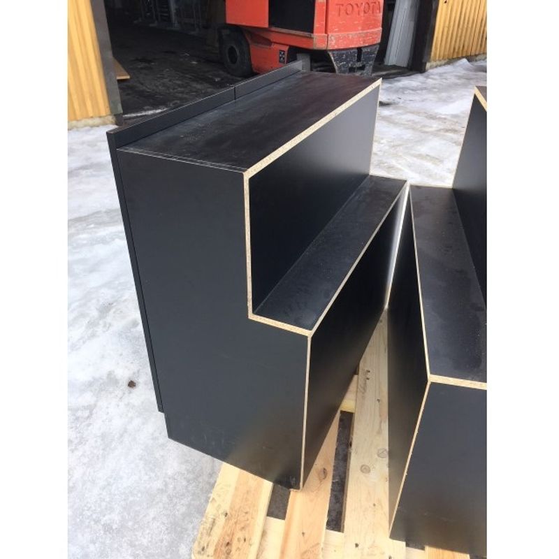 Butiksskåp svart laminat - begagnad